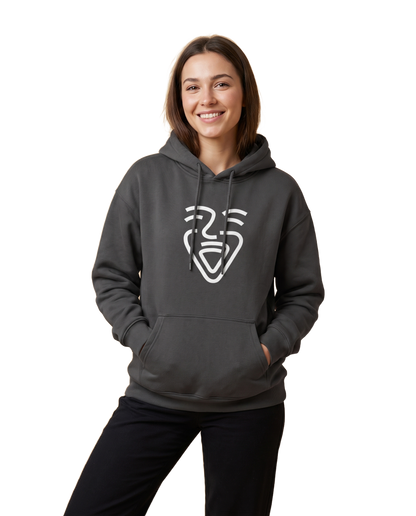 OneFam White Logo Hoodie – Black – Model (Frau)