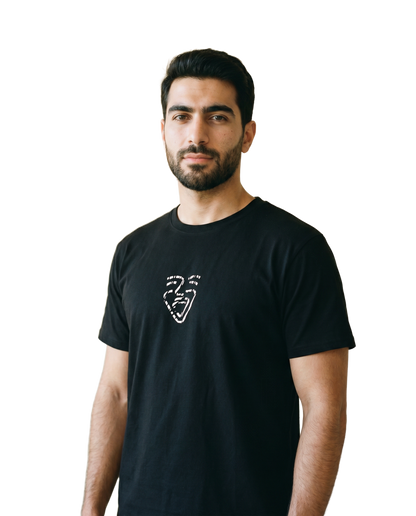 Afghanistan Shirt – Black – Model (Mann)