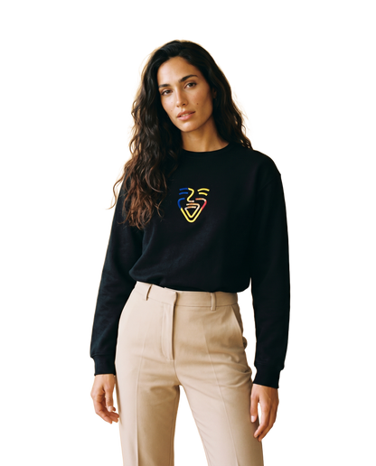 Andorra Sweater – Black – Model (Frau)