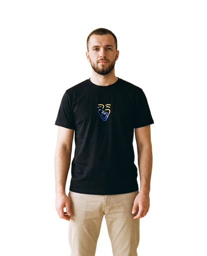 Bosnien Shirt – Black – Model (Mann)