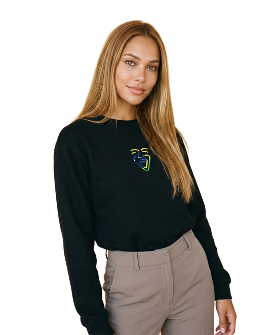 Brazil Sweater – Black – Model (Frau)