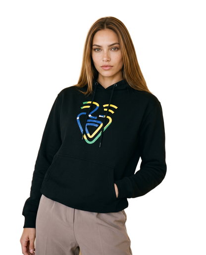 Brazil Hoodie – Black – Model (Frau)