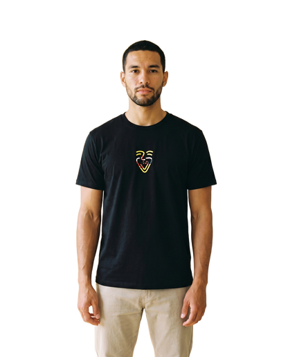 Brunei Darussalam Shirt – Black – Model (Mann)
